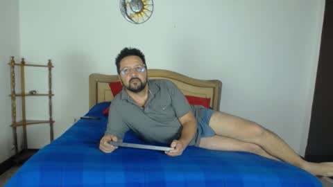 Klarck  online show from 02-11-25, 08:10