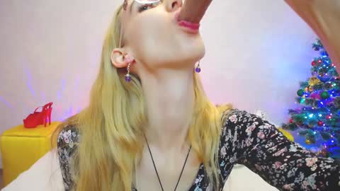 Klary online show from 12-21-24, 12:49