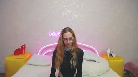 Klary online show from 01-22-25, 02:35