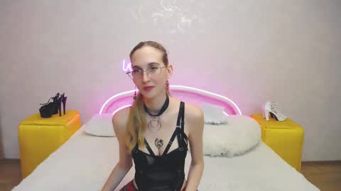 Klary online show from 02-19-25, 06:00