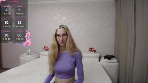 Klary online show from 12-14-25, 06:52