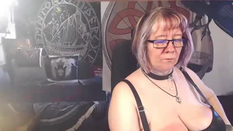 Snapshot of kleiner_teufel chatting on 04-14-26, 07:03 Michelle online show from 04-14-26, 07:03