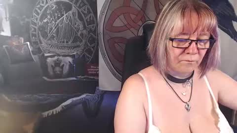 Snapshot of kleiner_teufel chatting on 06-29-26, 06:08 Michelle online show from 06-29-26, 06:08