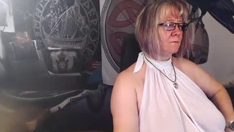 Snapshot of kleiner_teufel chatting on 07-06-26, 05:15 Michelle online show from 07-06-26, 05:15
