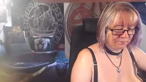 Snapshot of kleiner_teufel chatting on 07-14-26, 11:27 Michelle online show from 07-14-26, 11:27