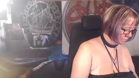 Snapshot of kleiner_teufel chatting on 07-27-26, 05:31 Michelle online show from 07-27-26, 05:31
