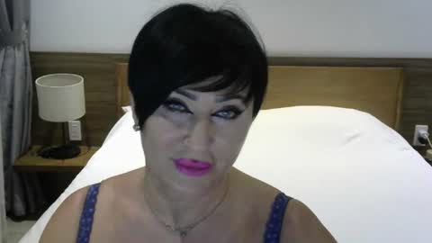 Snapshot of kleo901854860422 chatting on 07-07-26, 02:43 kleo901854860422 online show from 07-07-26, 02:43