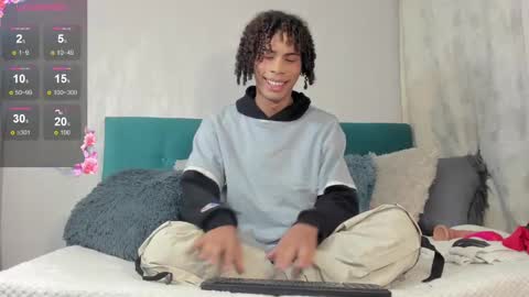 Snapshot of kleo_helenos chatting on 03-02-25, 01:15 KLEO online show from 03-02-25, 01:15