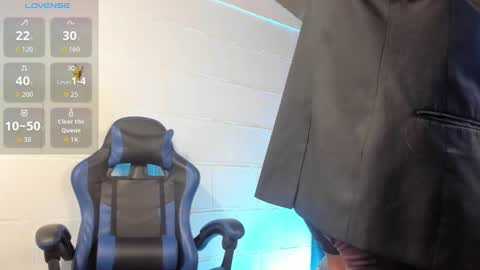 Snapshot of kleo_helenos chatting on 11-01-25, 01:29 KLEO online show from 11-01-25, 01:29