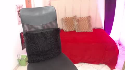 Snapshot of kleo_princess18 chatting on 12-17-24, 10:11 kleo online show from 12-17-24, 10:11