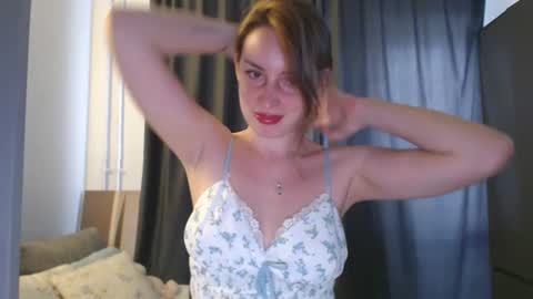 Snapshot of kleopatra__ chatting on 07-14-26, 10:21 kleopatra__ online show from 07-14-26, 10:21