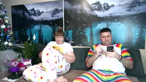 Snapshot of kleosnow chatting on 01-11-25, 04:57 Kleosnow online show from 01-11-25, 04:57