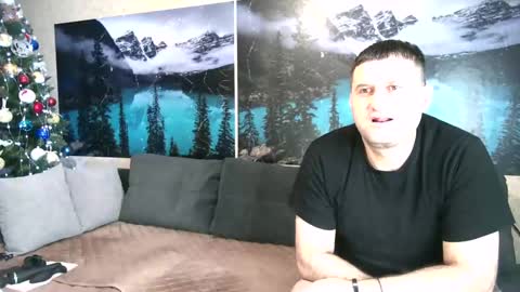 Snapshot of kleosnow chatting on 01-12-25, 08:57 Kleosnow online show from 01-12-25, 08:57