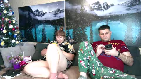Snapshot of kleosnow chatting on 01-14-25, 12:45 Kleosnow online show from 01-14-25, 12:45
