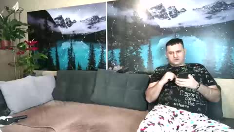 Snapshot of kleosnow chatting on 01-29-25, 09:55 Kleosnow online show from 01-29-25, 09:55