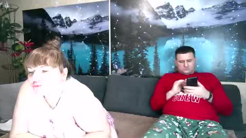 Snapshot of kleosnow chatting on 02-06-25, 12:48 Kleosnow online show from 02-06-25, 12:48