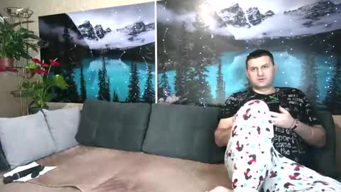Snapshot of kleosnow chatting on 02-10-25, 08:42 Kleosnow online show from 02-10-25, 08:42
