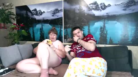 Snapshot of kleosnow chatting on 02-10-25, 09:04 Kleosnow online show from 02-10-25, 09:04