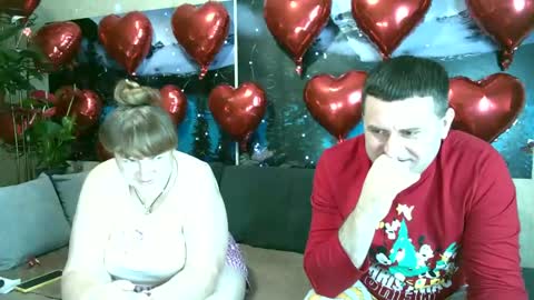Snapshot of kleosnow chatting on 02-13-25, 01:05 Kleosnow online show from 02-13-25, 01:05