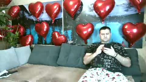 Snapshot of kleosnow chatting on 02-15-25, 09:38 Kleosnow online show from 02-15-25, 09:38