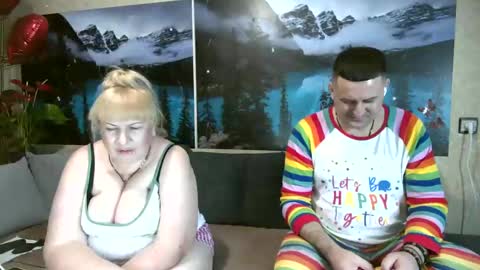 Snapshot of kleosnow chatting on 02-24-25, 08:25 Kleosnow online show from 02-24-25, 08:25