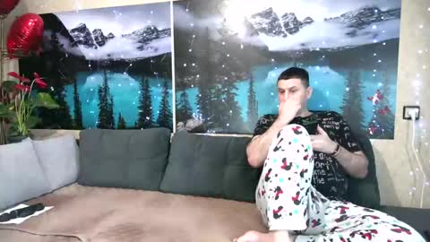 Snapshot of kleosnow chatting on 03-11-25, 08:41 Kleosnow online show from 03-11-25, 08:41
