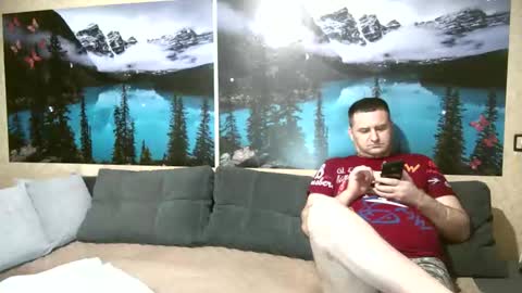 Snapshot of kleosnow chatting on 09-09-25, 08:03 Kleosnow online show from 09-09-25, 08:03