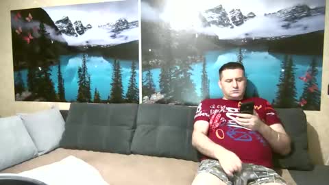 Snapshot of kleosnow chatting on 09-10-25, 08:14 Kleosnow online show from 09-10-25, 08:14
