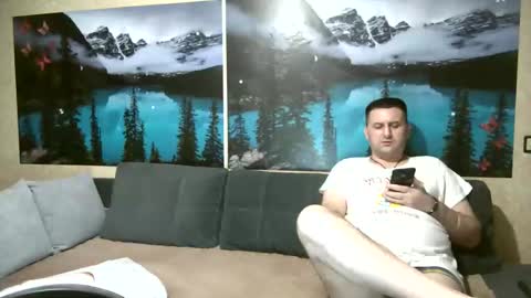 Snapshot of kleosnow chatting on 09-11-25, 03:56 Kleosnow online show from 09-11-25, 03:56
