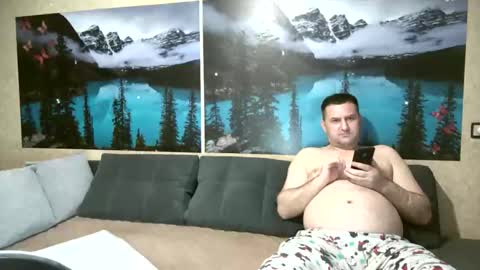 Snapshot of kleosnow chatting on 09-12-25, 08:14 Kleosnow online show from 09-12-25, 08:14