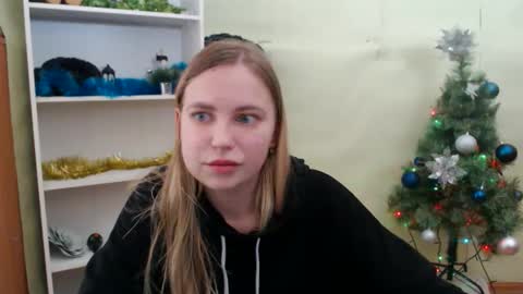 klerkarina online show from 12-22-24, 09:11