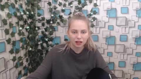 klerkarina online show from 01-10-25, 04:54