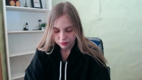 klerkarina online show from 02-20-25, 08:50