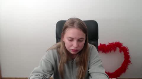 klerkarina online show from 10-21-25, 07:31