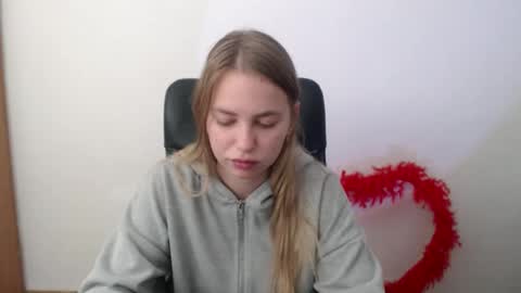 klerkarina online show from 10-26-25, 05:46