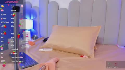 Kloe  Valkova online show from 03-02-25, 12:42