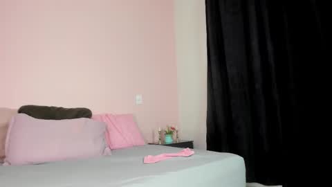 Kloe  online show from 09-11-25, 05:29