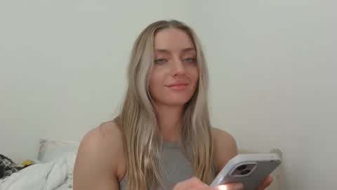 Snapshot of kmb25 chatting on 03-04-26, 09:54 kmb25 online show from 03-04-26, 09:54