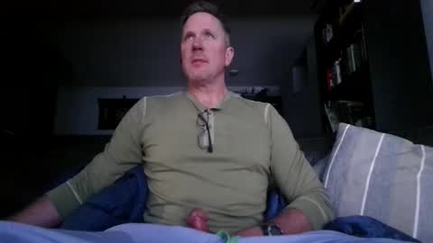 Knight3975 online show from 04-17-26, 06:27