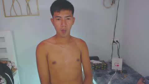 Snapshot of knightryder_ chatting on 10-27-25, 02:04 Ryder online show from 10-27-25, 02:04