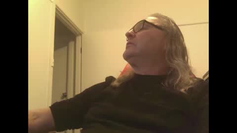 knobout online show from 10-18-25, 02:47