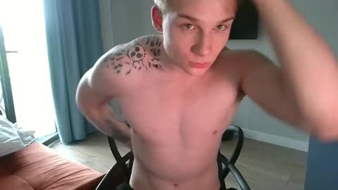 Snapshot of knotsiemens chatting on 05-04-26, 02:02 Adam online show from 05-04-26, 02:02
