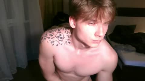 Snapshot of knotsiemens chatting on 06-22-26, 06:38 Adam online show from 06-22-26, 06:38