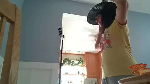 Snapshot of ko_rides chatting on 11-01-25, 04:31 ko_rides online show from 11-01-25, 04:31