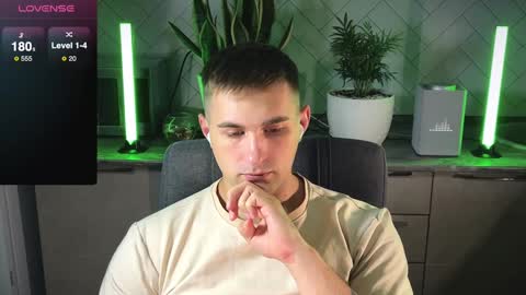 Sweet boy online show from 12-30-24, 01:47