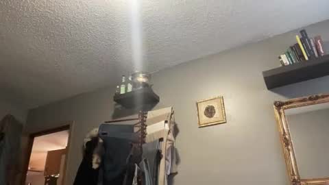 A Dick Ting online show from 01-07-26, 10:45