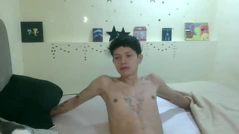 Snapshot of koiseraphin chatting on 03-25-26, 01:06 Jacob and Victoria online show from 03-25-26, 01:06