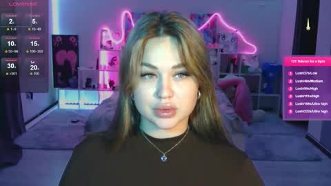 Mia online show from 11-04-25, 03:00