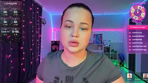 Mia online show from 02-19-26, 08:32