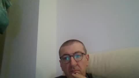 JUAN CARLOS online show from 10-24-25, 06:37